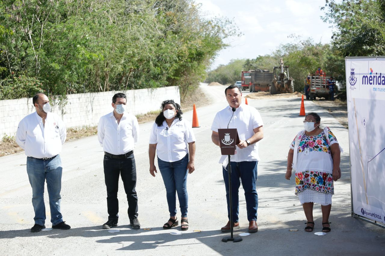 Renán Barrera impulsa la modernización de la carretera Xcunyá-Progreso